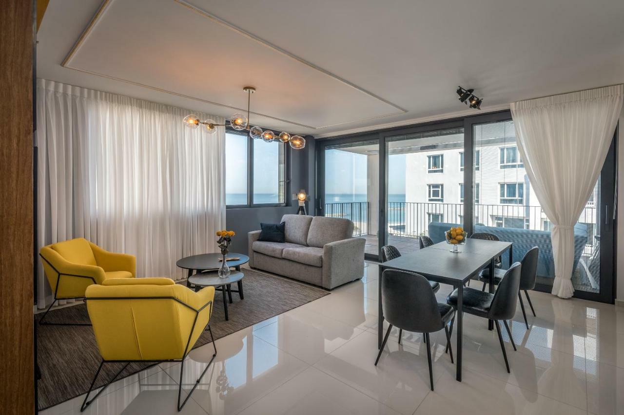 Front Of Beach - Luxurious Residence テル・アビブ エクステリア 写真