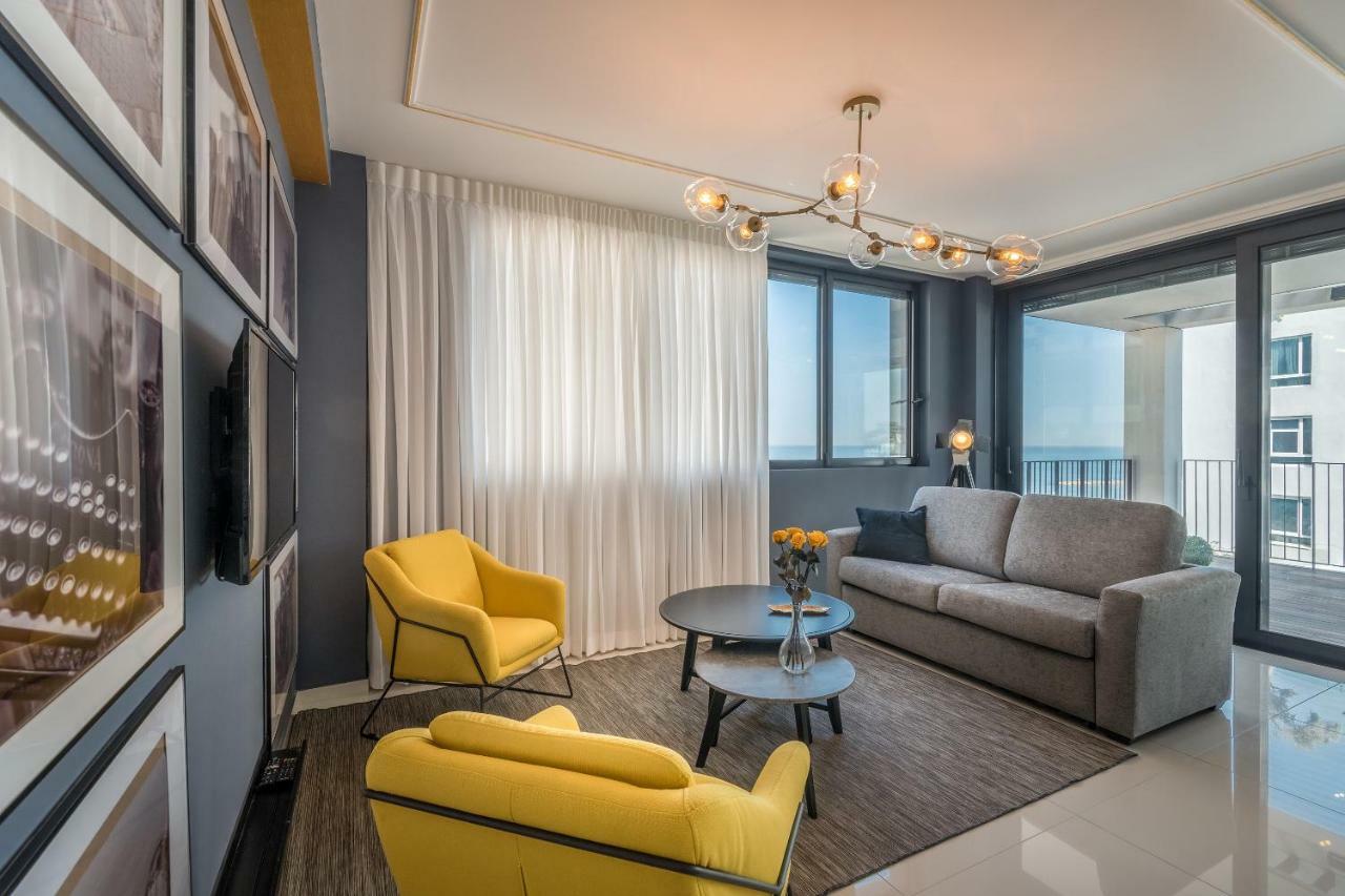 Front Of Beach - Luxurious Residence テル・アビブ エクステリア 写真